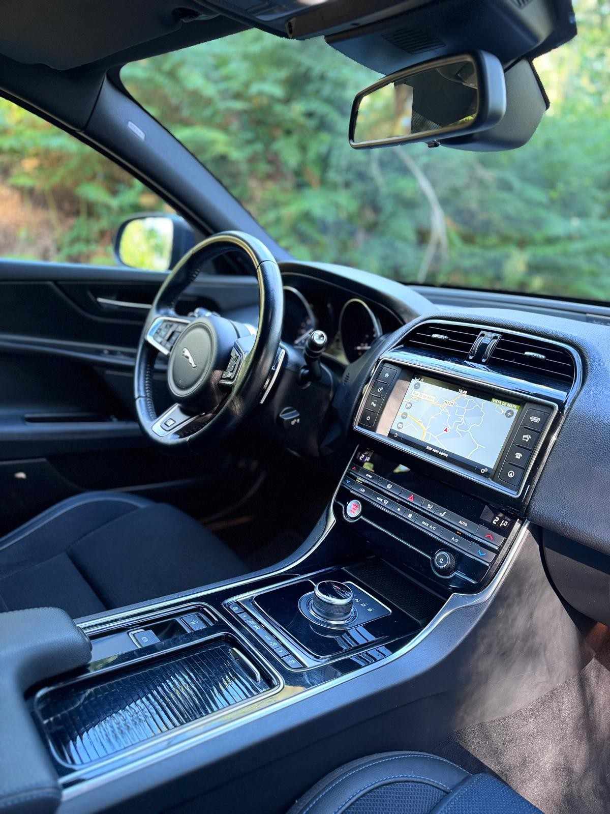 jaguar-xe-2018-diesel-1999cc