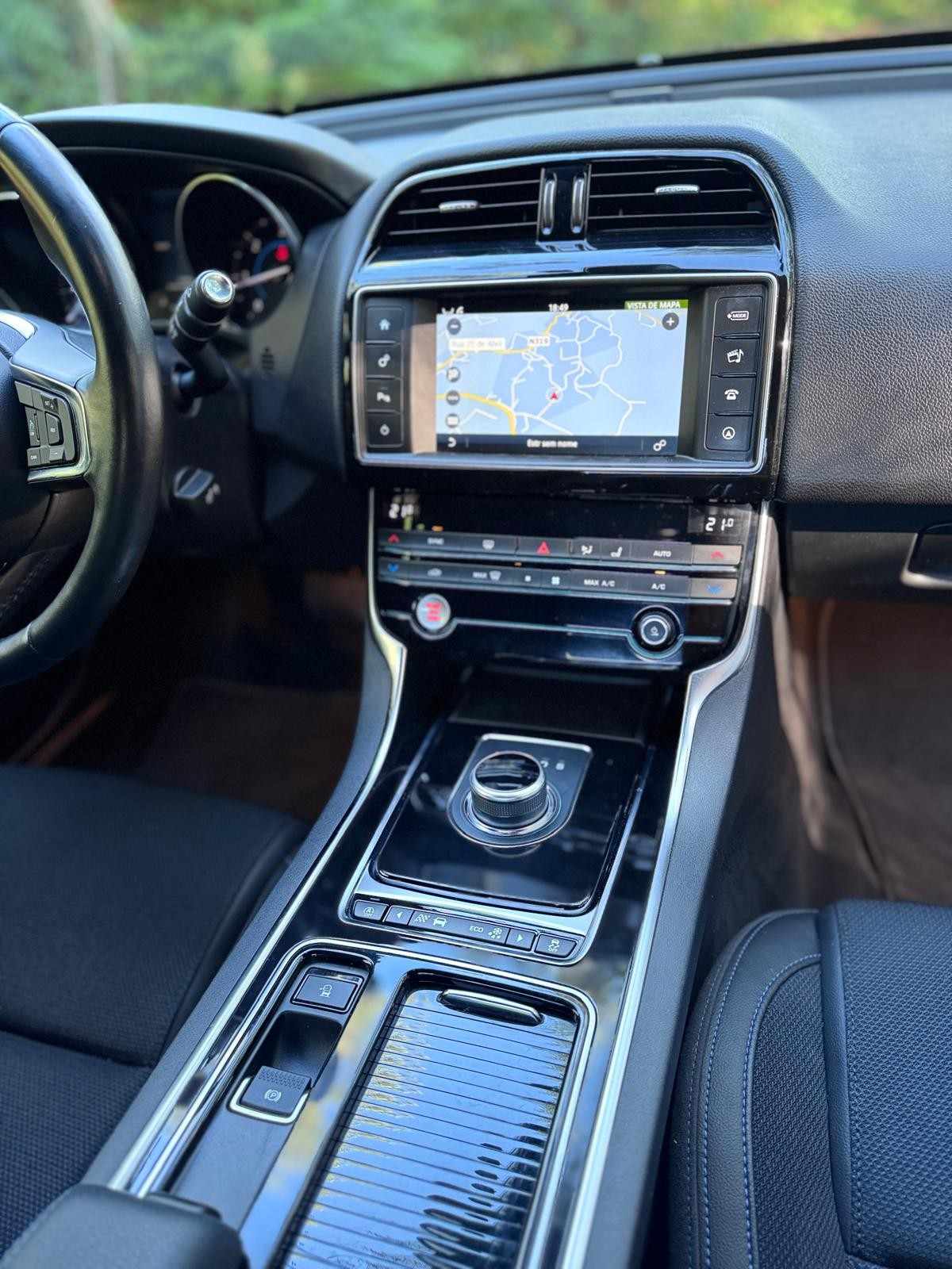 jaguar-xe-2018-diesel-1999cc