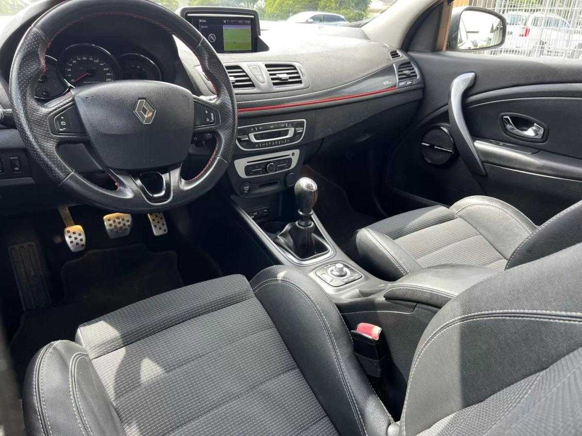 renault-megane-sport-tourer-2014-diesel-1461cc