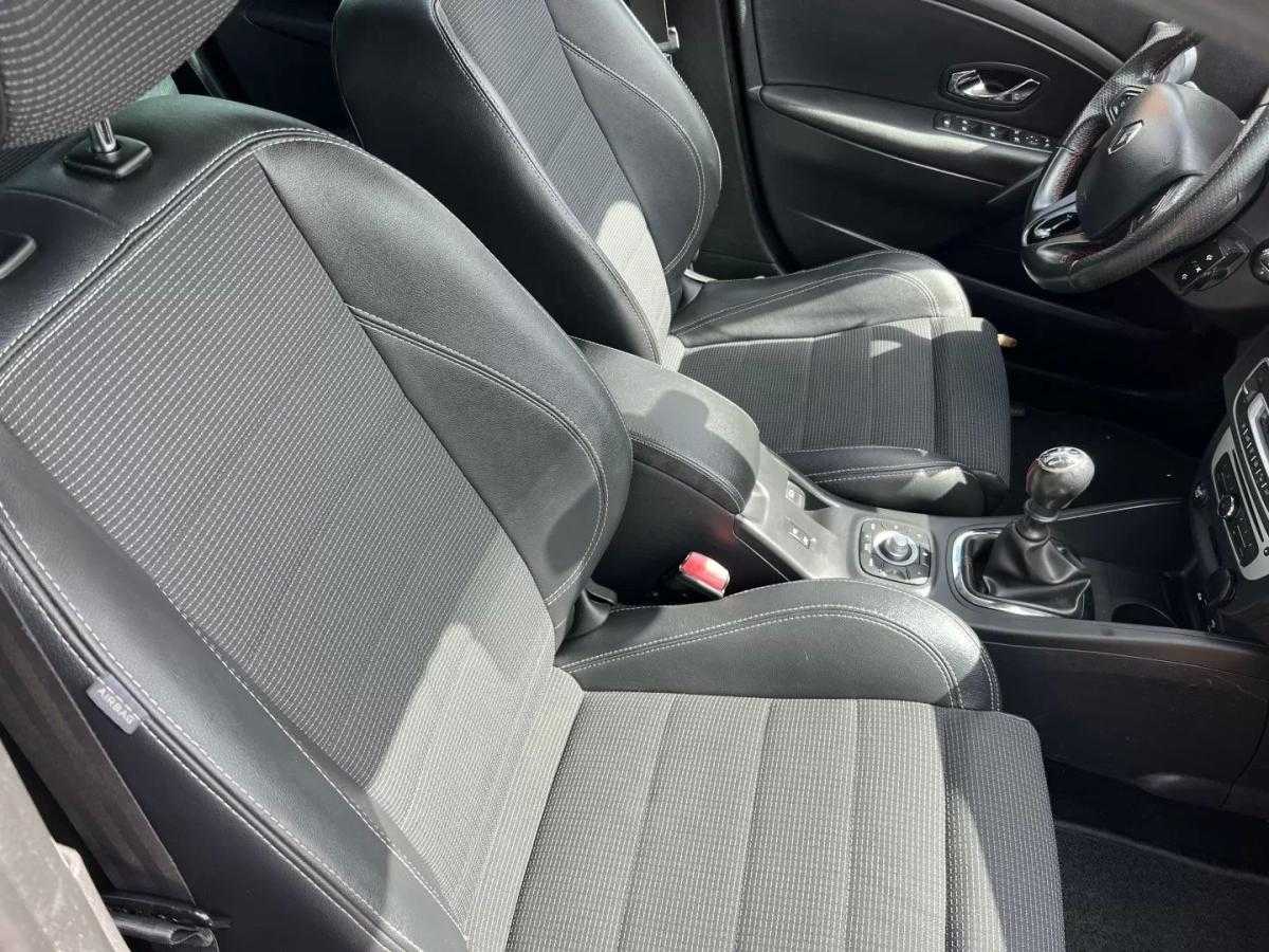 renault-megane-sport-tourer-2014-diesel-1461cc