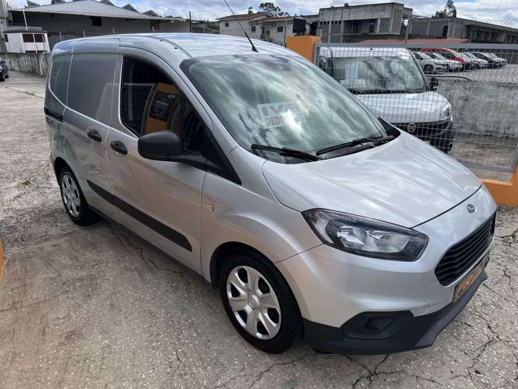 ford-transit-courier-2022-diesel-1499cc