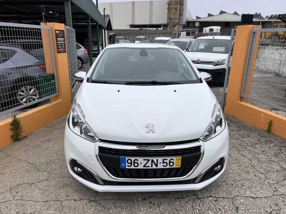 peugeot-208-2019-diesel-1499cc