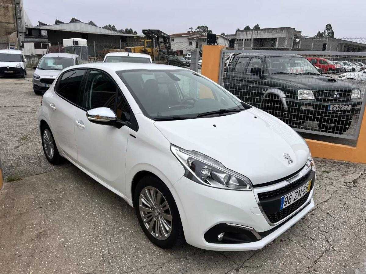peugeot-208-2019-diesel-1499cc