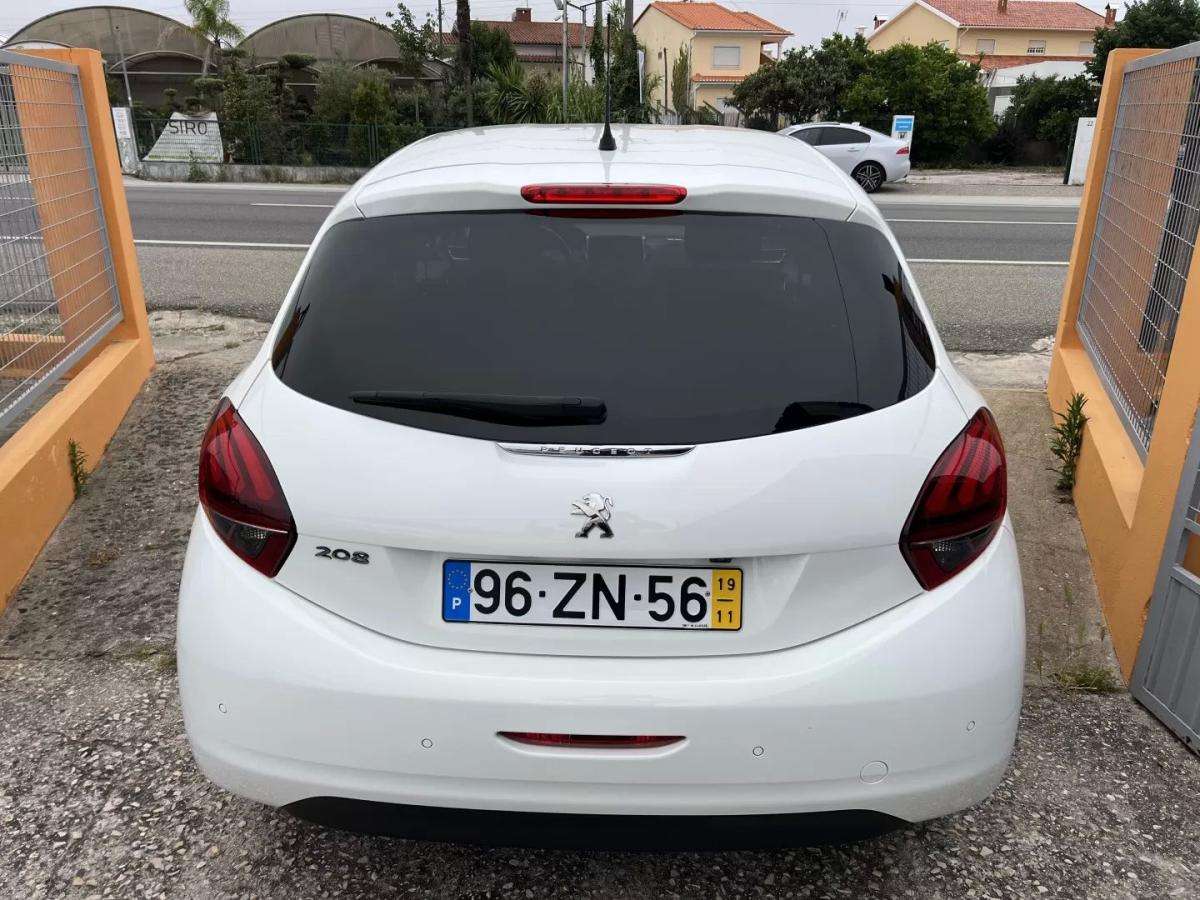 peugeot-208-2019-diesel-1499cc