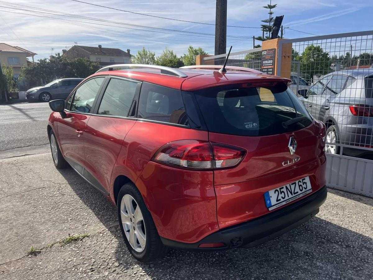 renault-clio-sport-tourer-2013-diesel-1461cc