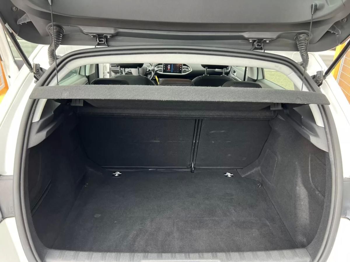 peugeot-308-2019-diesel-1499cc