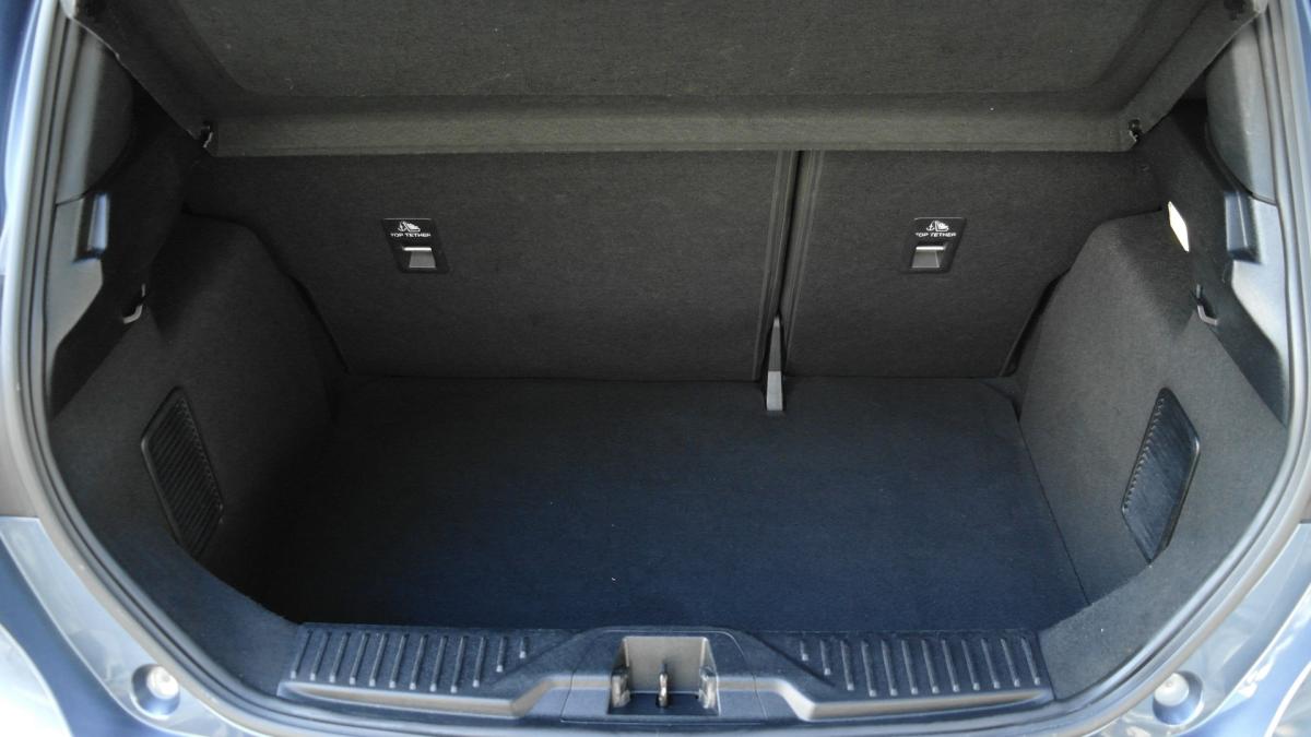 ford-fiesta-2023-gasolina-998cc