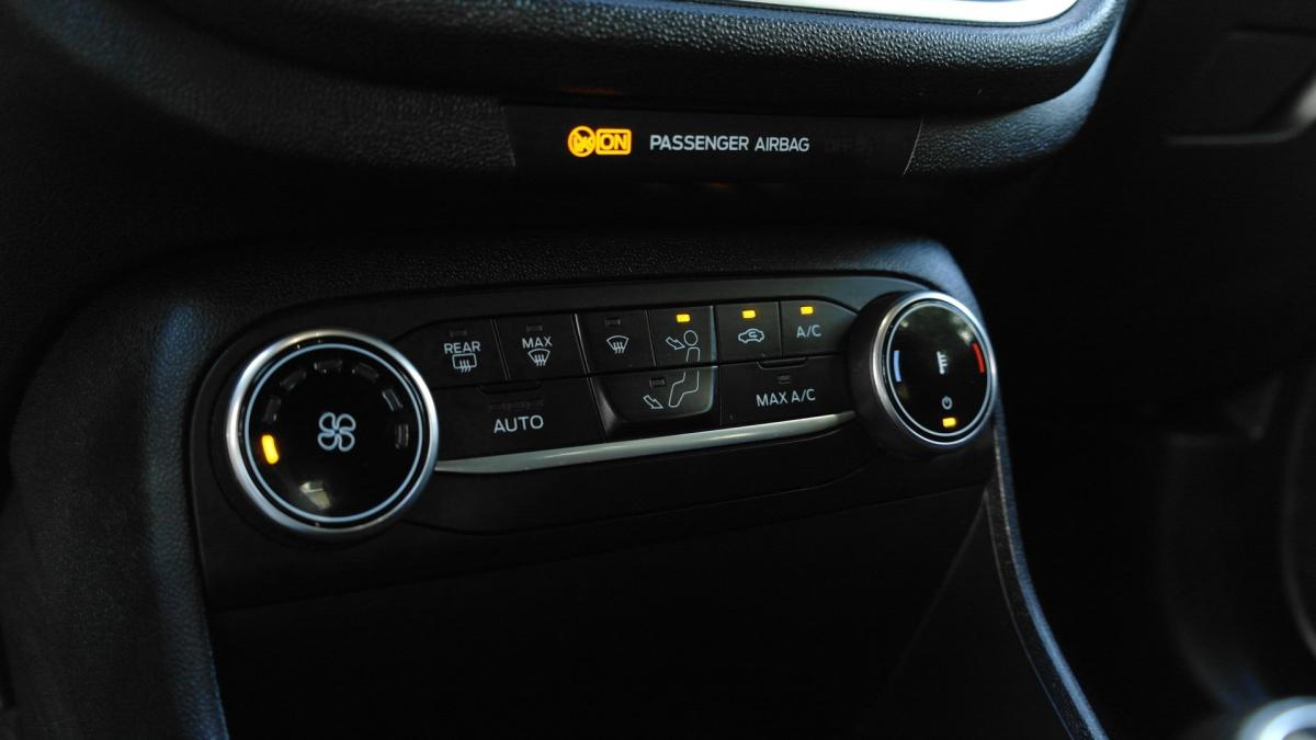 ford-fiesta-2023-gasolina-998cc