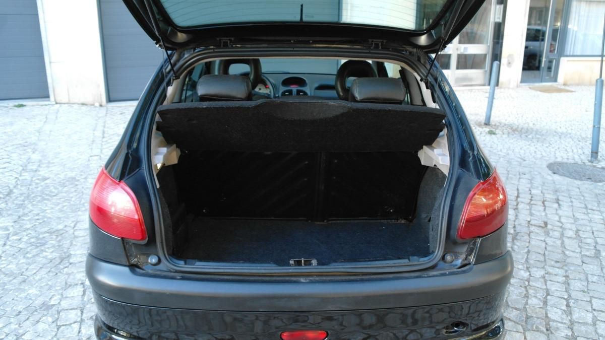 peugeot-206-1-6-2001-gasolina-1587cc