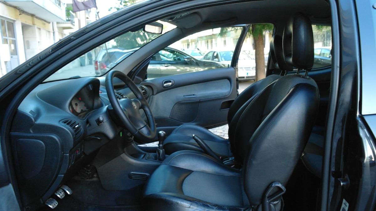peugeot-206-1-6-2001-gasolina-1587cc