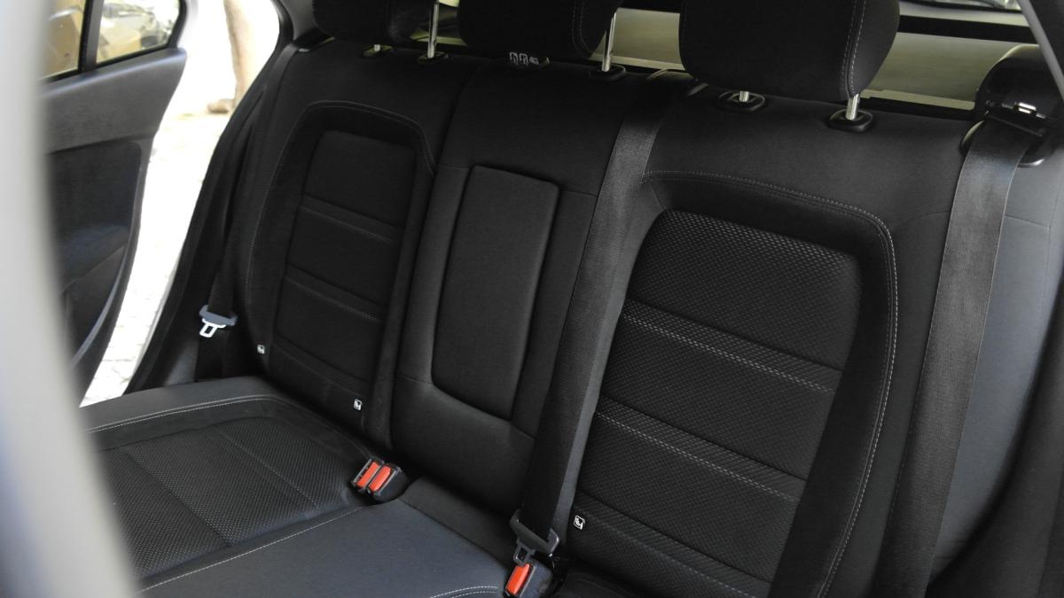 fiat-tipo-station-wagon-2018-diesel-1248cc