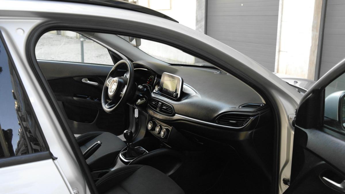 fiat-tipo-station-wagon-2018-diesel-1248cc