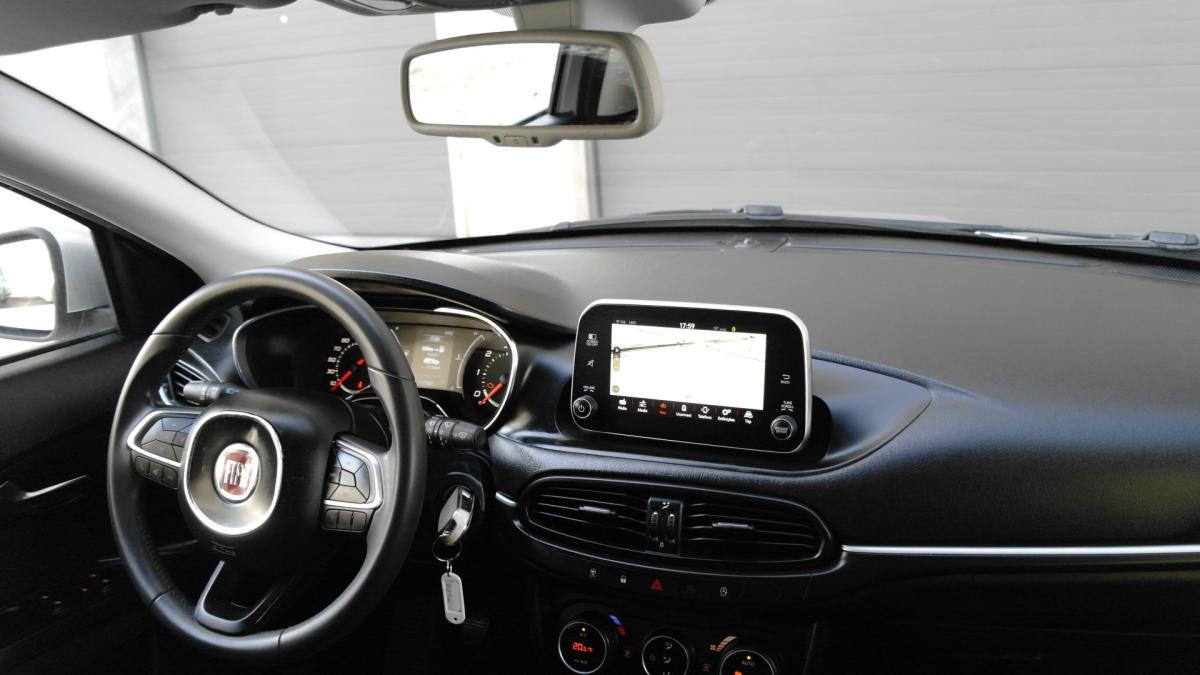 fiat-tipo-station-wagon-2018-diesel-1248cc