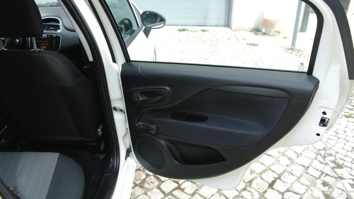 fiat-punto-2018-gasolina-1242cc