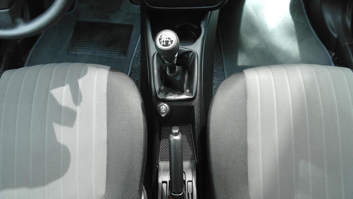 fiat-punto-2018-gasolina-1242cc