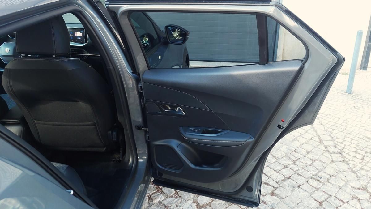 peugeot-e-2008-2025-eletrico-0cc