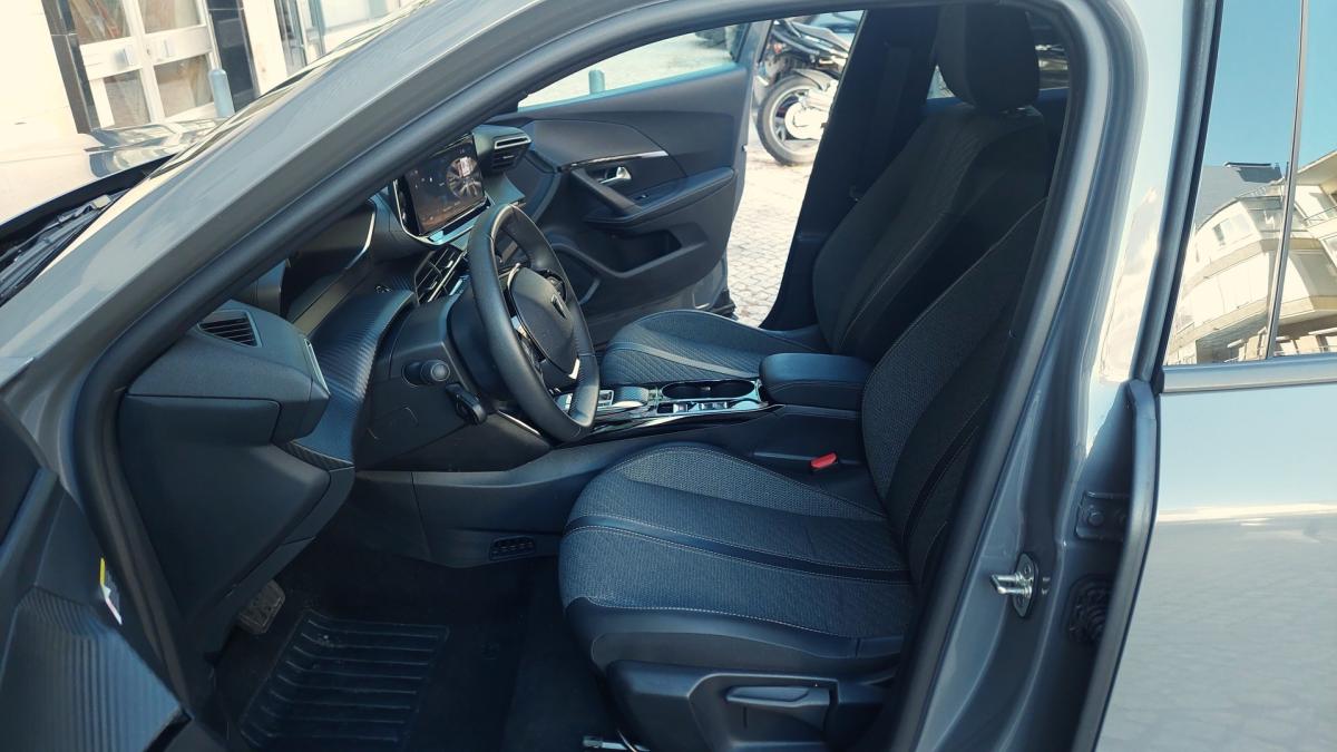 peugeot-e-2008-2025-eletrico-0cc