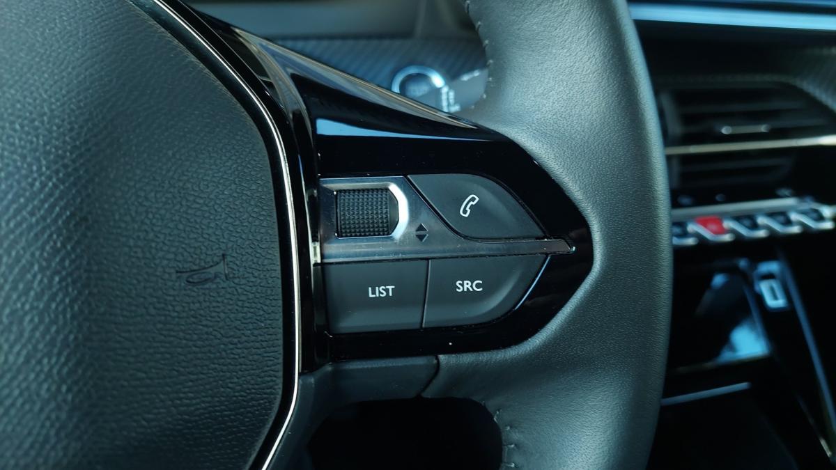 peugeot-e-2008-2025-eletrico-0cc