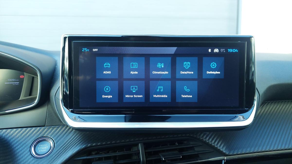 peugeot-e-2008-2025-eletrico-0cc