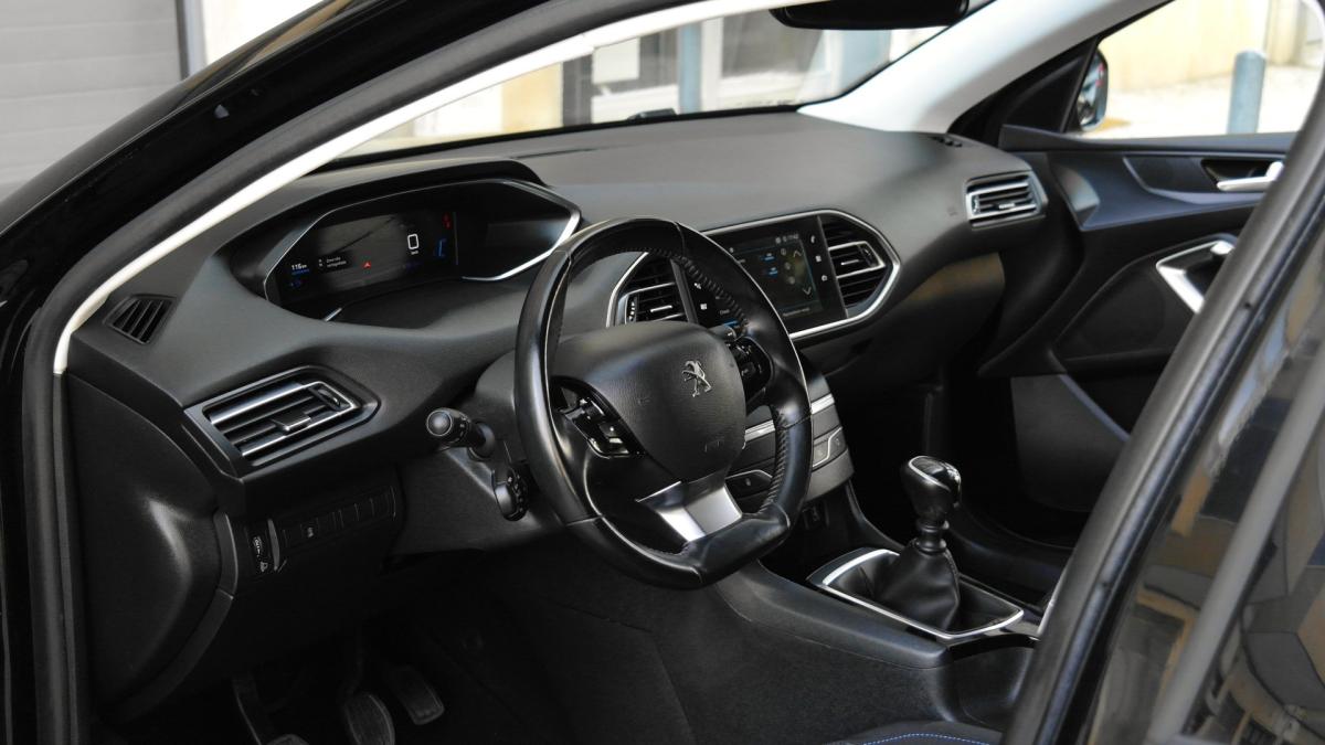 peugeot-308-2020-gasolina-1199cc