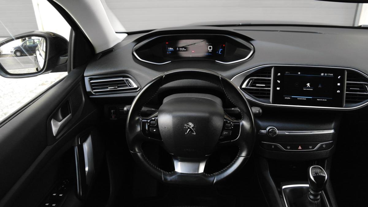 peugeot-308-2020-gasolina-1199cc