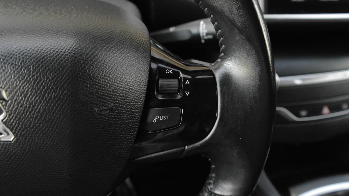 peugeot-308-2020-gasolina-1199cc