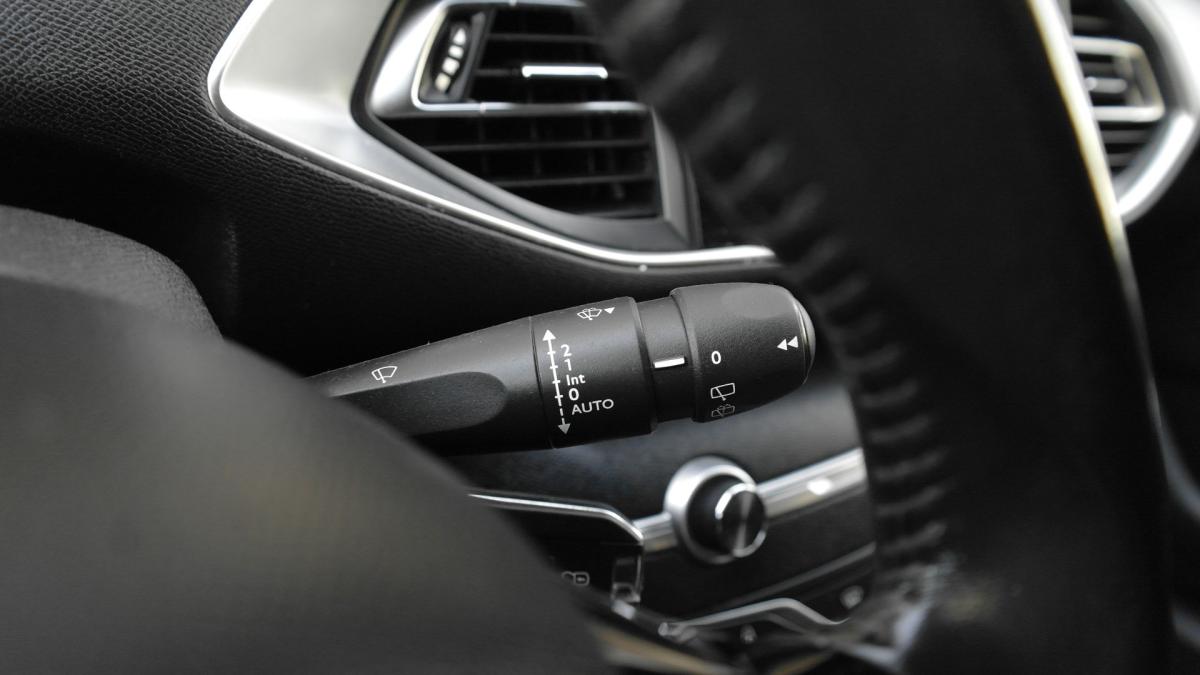 peugeot-308-2020-gasolina-1199cc