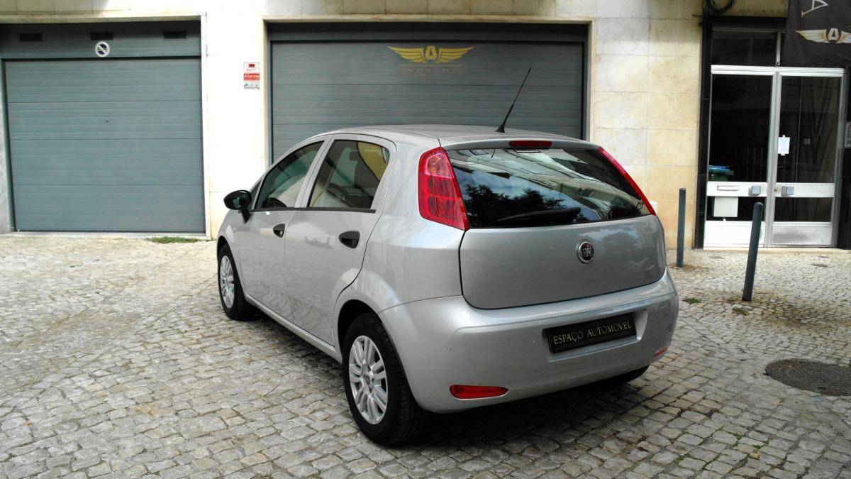 fiat-punto-2018-diesel-1248cc