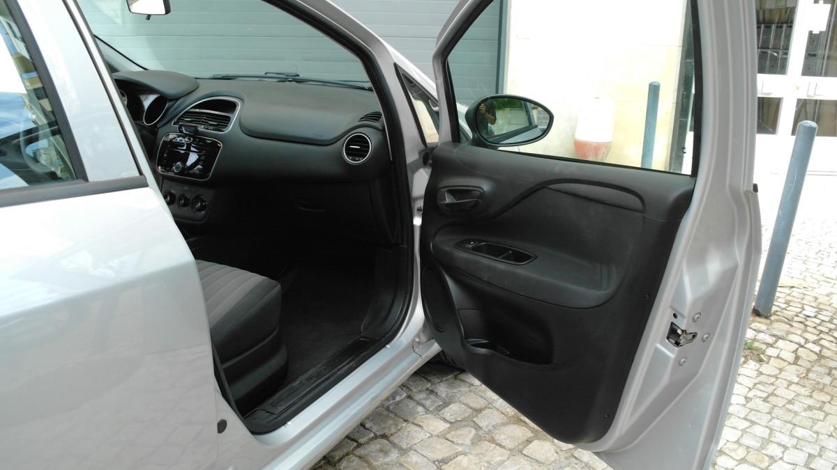 fiat-punto-2018-diesel-1248cc