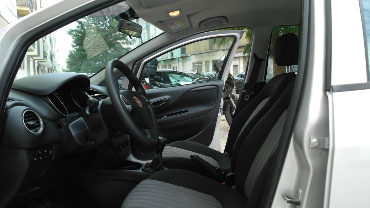 fiat-punto-2018-diesel-1248cc
