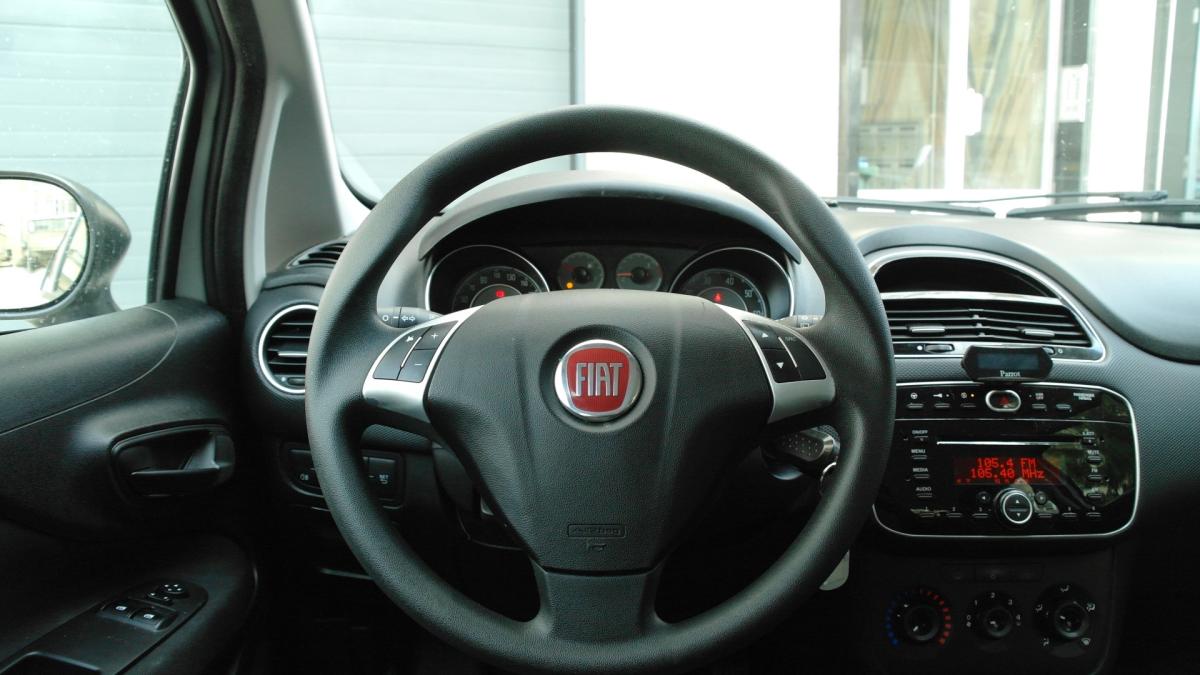 fiat-punto-2018-diesel-1248cc