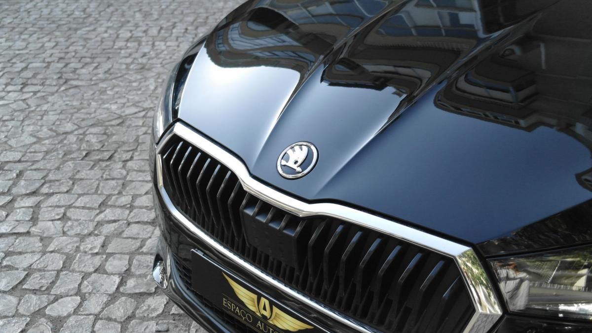 skoda-fabia-2023-gasolina-999cc