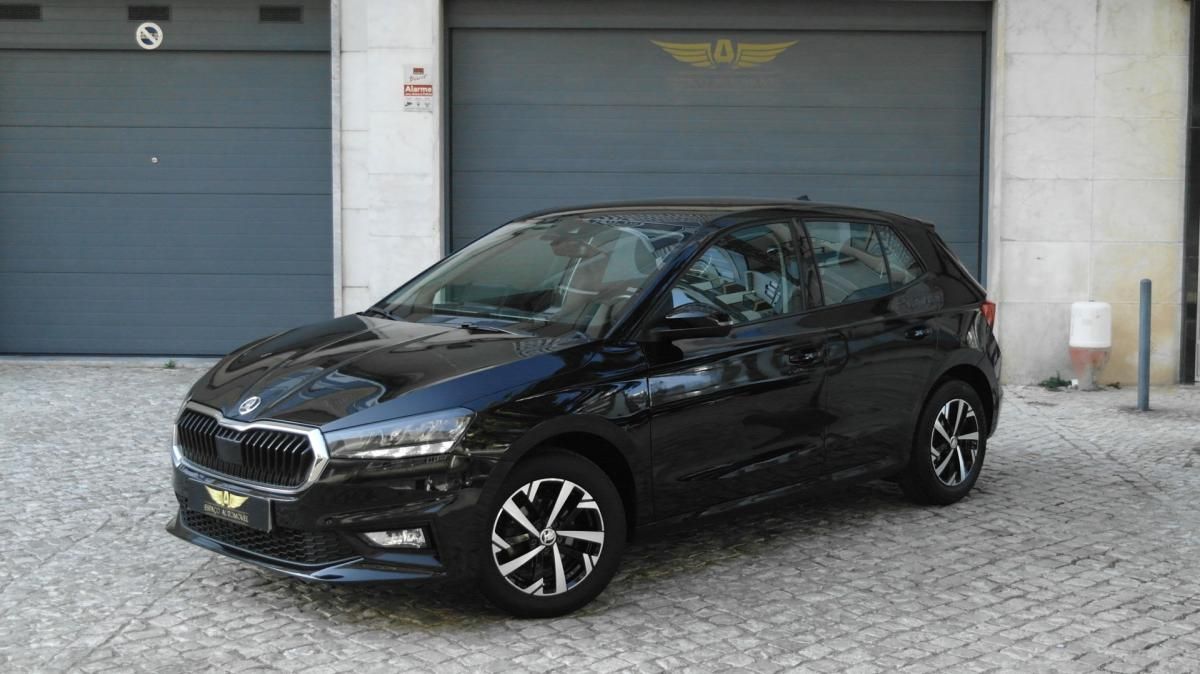 skoda-fabia-2023-gasolina-999cc
