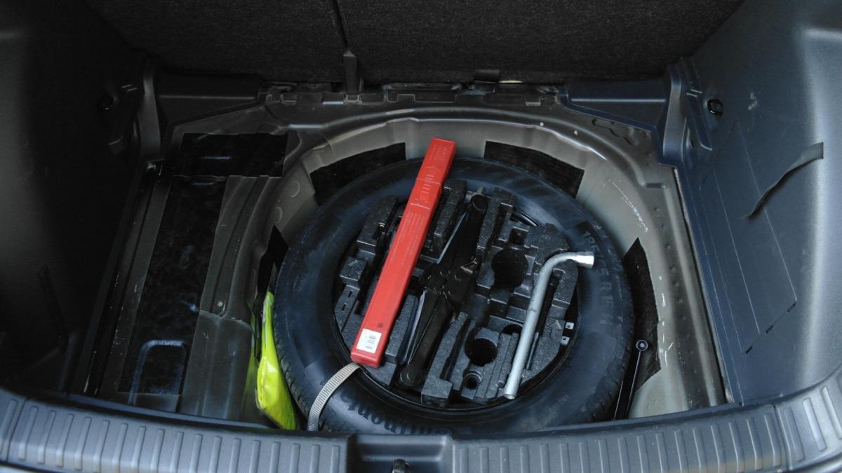 skoda-fabia-2023-gasolina-999cc