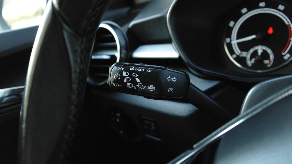 skoda-fabia-2023-gasolina-999cc