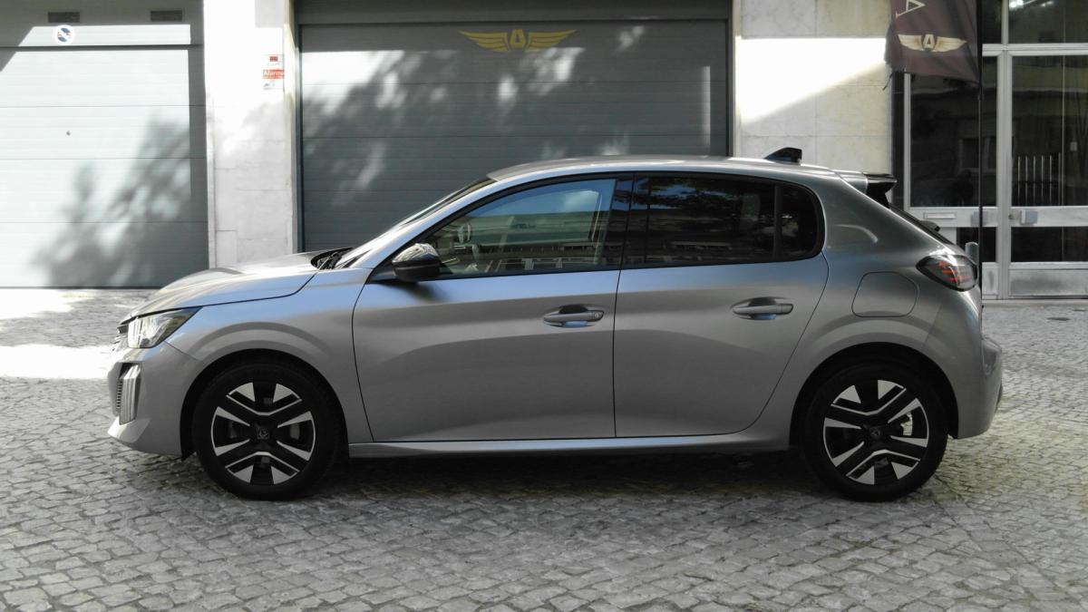 peugeot-208-2025-gasolina-1199cc