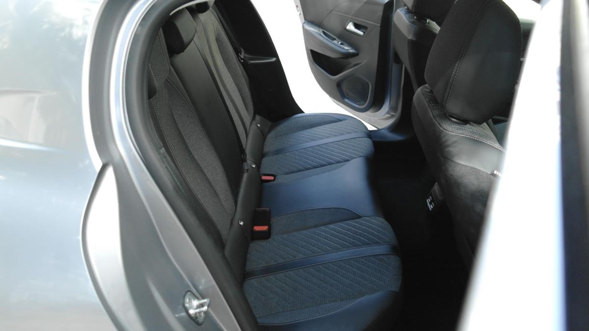peugeot-208-2025-gasolina-1199cc