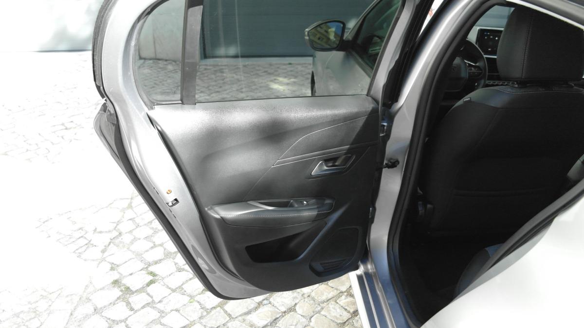 peugeot-208-2025-gasolina-1199cc