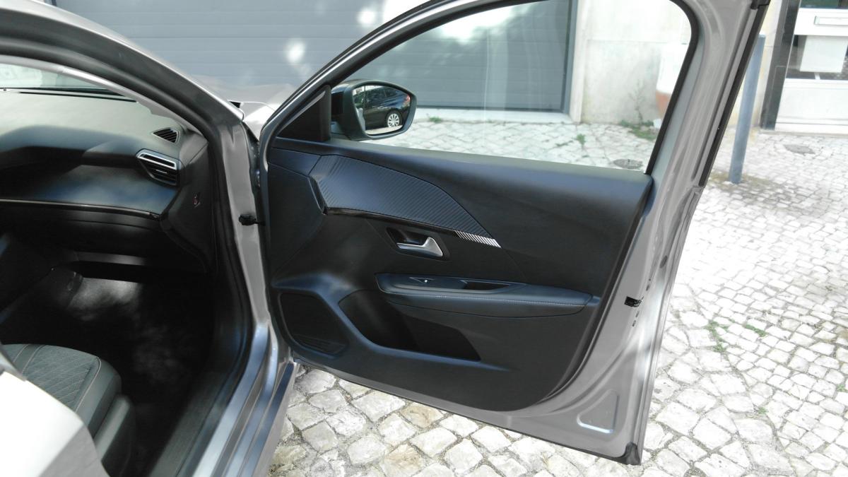 peugeot-208-2025-gasolina-1199cc