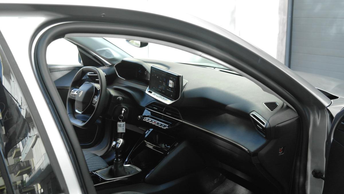 peugeot-208-2025-gasolina-1199cc