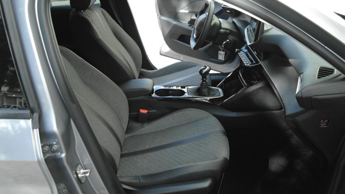 peugeot-208-2025-gasolina-1199cc