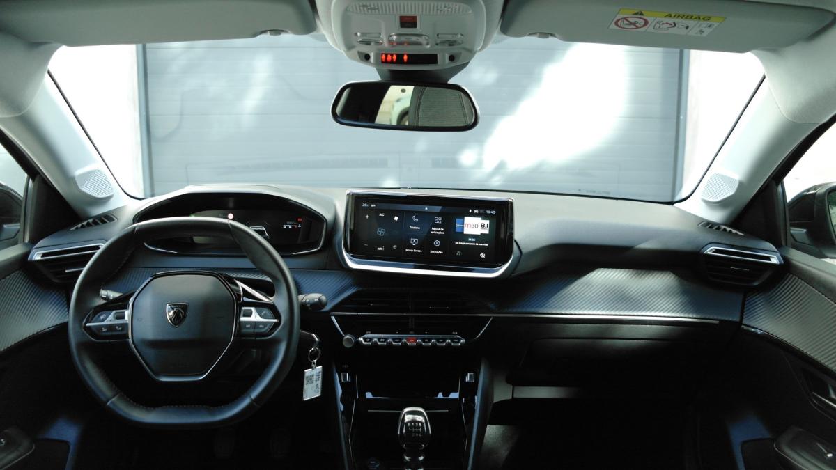 peugeot-208-2025-gasolina-1199cc