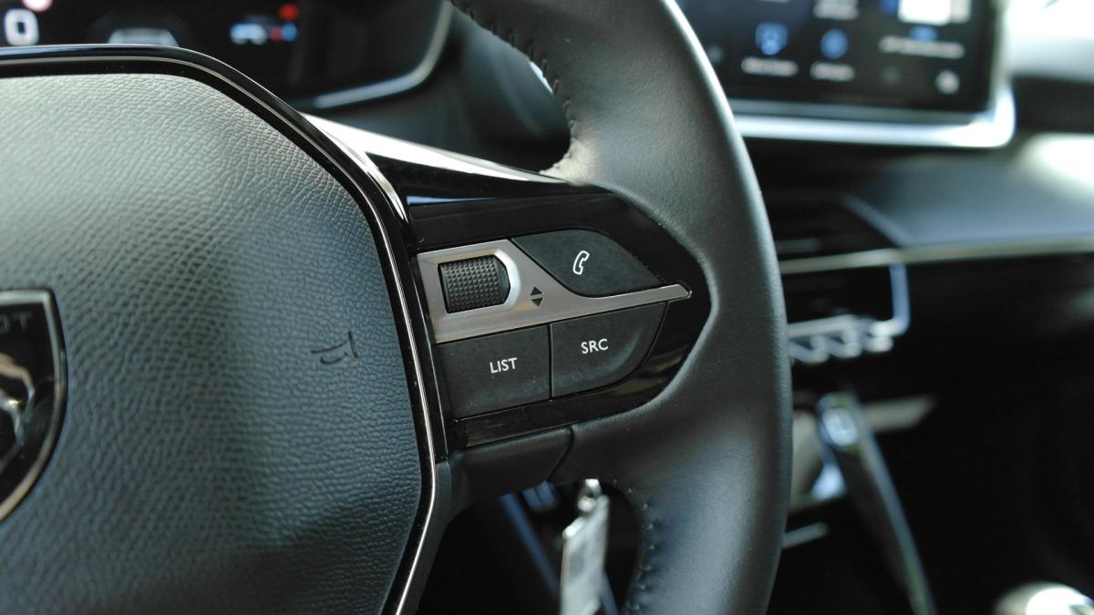 peugeot-208-2025-gasolina-1199cc