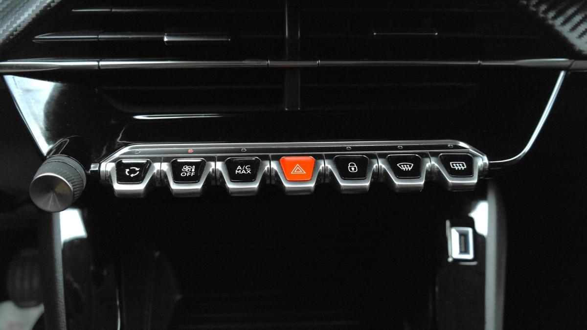 peugeot-208-2020-gasolina-1199cc