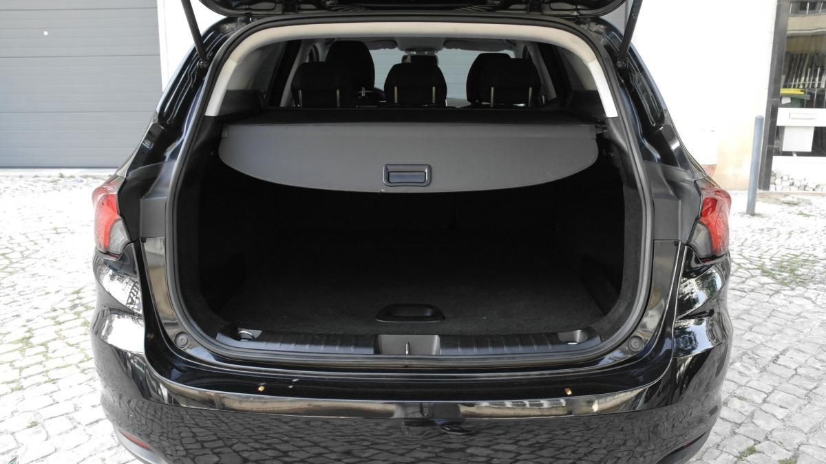 fiat-tipo-station-wagon-2018-diesel-1248cc