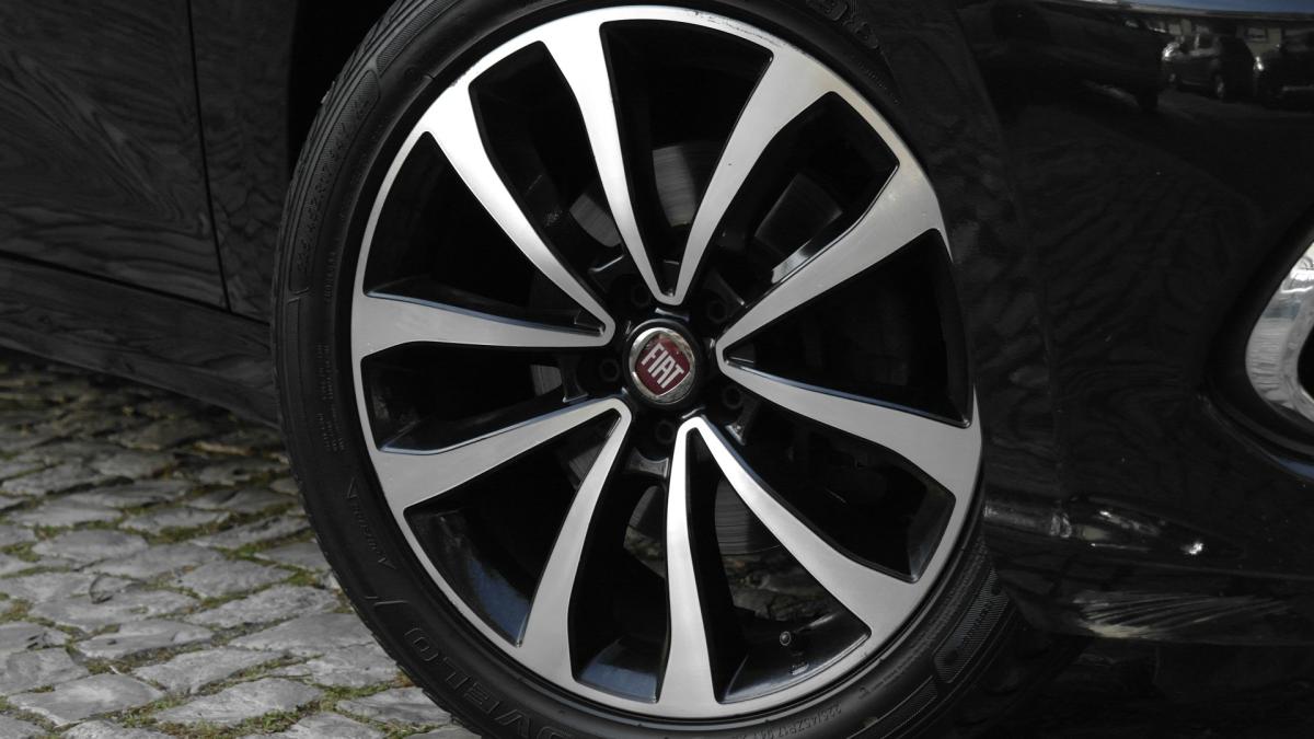 fiat-tipo-station-wagon-2018-diesel-1248cc