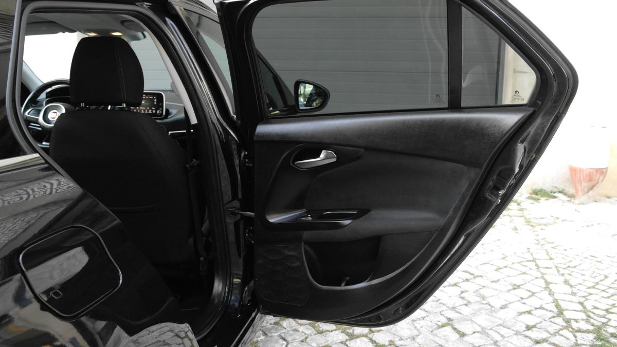 fiat-tipo-station-wagon-2018-diesel-1248cc