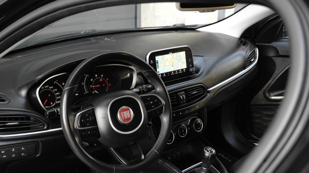 fiat-tipo-station-wagon-2018-diesel-1248cc