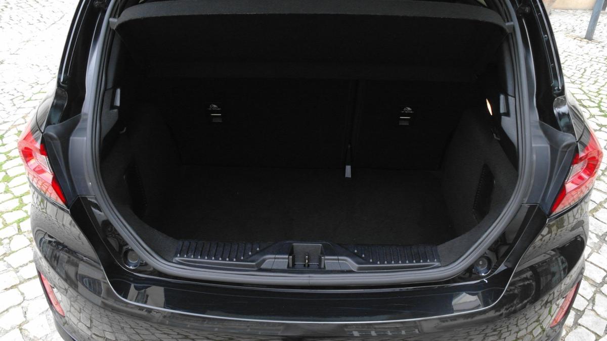 ford-fiesta-2023-gasolina-998cc