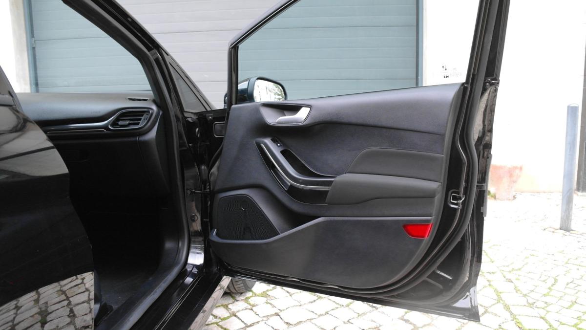 ford-fiesta-2023-gasolina-998cc